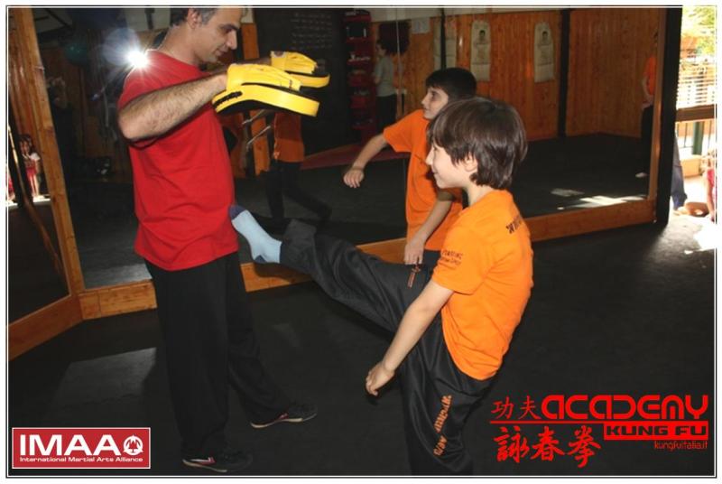 Kung Fu Bambini Academy Italia di Sifu Salvatore Mezzone Wing Tjun Ving Tsun Chun cinene artimarziali tradizionali e sport da combattimento Caserta accademia nazionale (8)